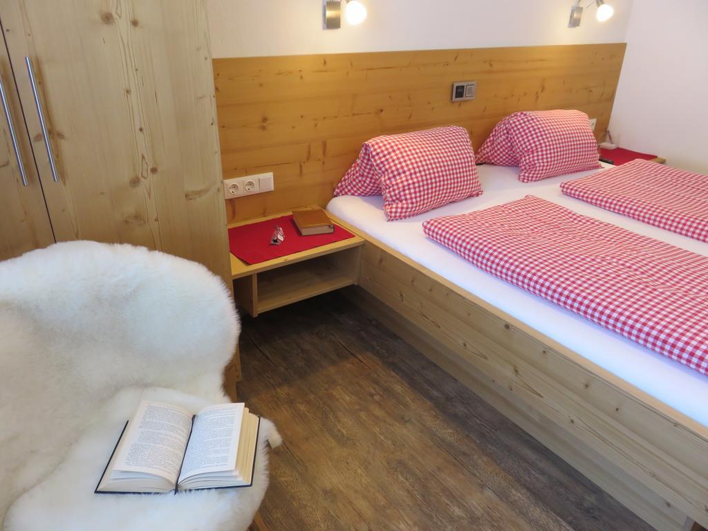 Gaestehaus Zedlacherhof Matrei in Osttirol Bagian luar foto