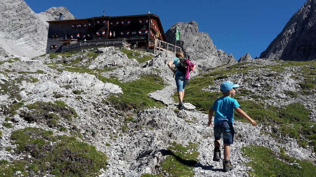 Gaestehaus Zedlacherhof Matrei in Osttirol Bagian luar foto