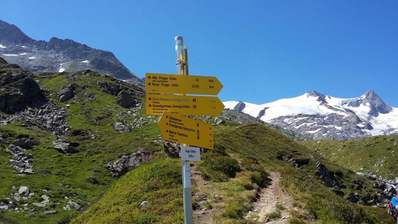 Gaestehaus Zedlacherhof Matrei in Osttirol Bagian luar foto