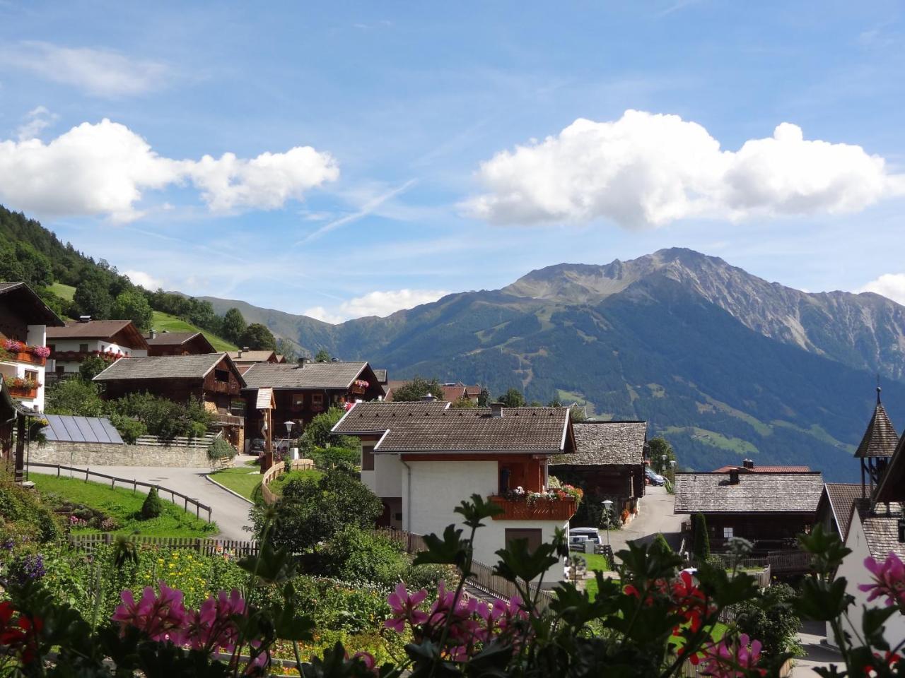Gaestehaus Zedlacherhof Matrei in Osttirol Bagian luar foto